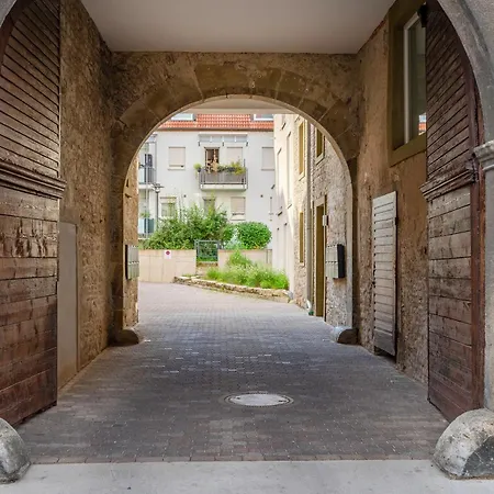Alte Brauerei Mit Flair: Altstadt - Parkplatz - Kaffee Apartment Kitzingen