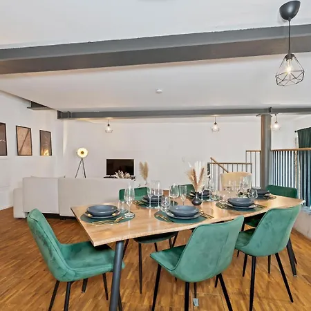 Alte Brauerei Mit Flair: Altstadt - Parkplatz - Kaffee * Kitzingen